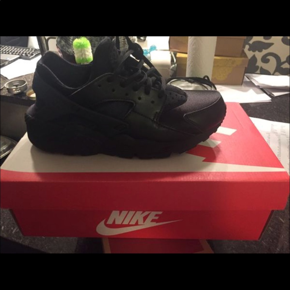 Women’s Nike Huarache